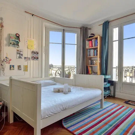 Sophisticated Typically Parisian Flat - Welkeys *